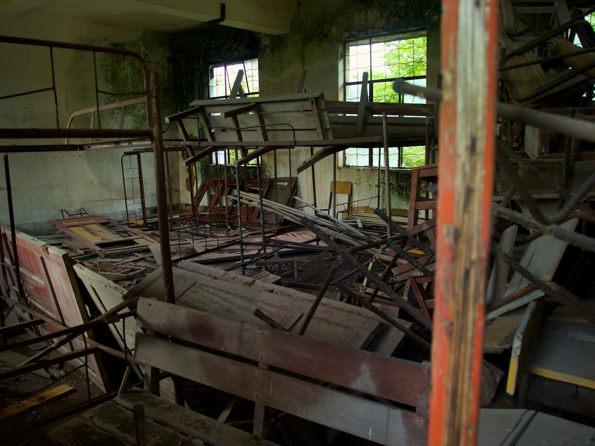 Household junk and old furniture removal with dump trailer rental in Utah County